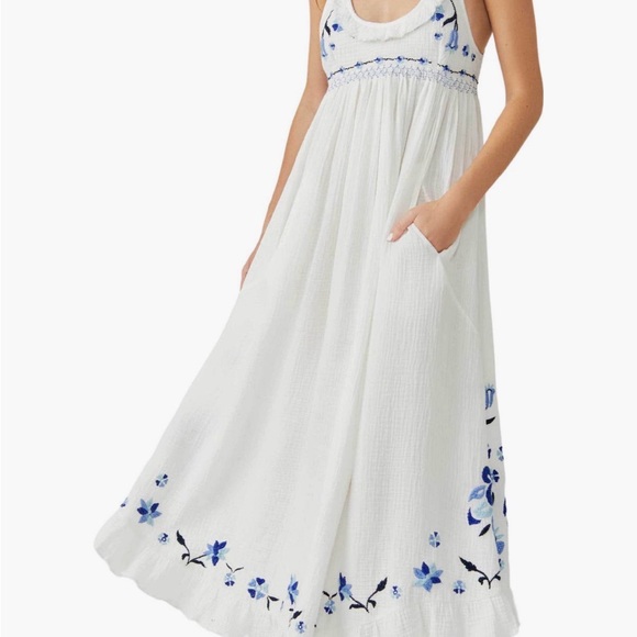 Free People White Maxi Magda Dress with Blue Floral Embroidery /Large/ Excellent - Picture 7 of 13